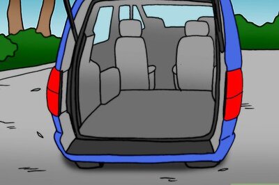 How to Replace a Tail Light on a Dodge Grand Caravan