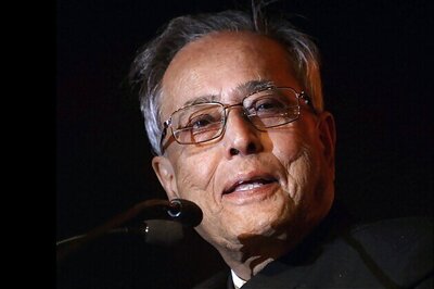 Pranab Mukherjee asks judiciary to observe self discipline
