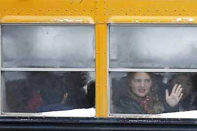 US freeze shows no sign of weekend melt after deadly storm