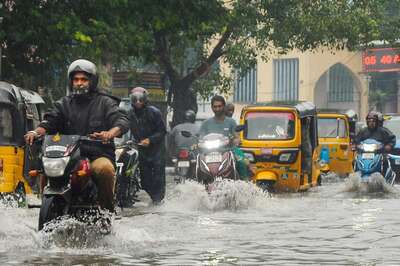 Tamil Nadu Rain Updates: Showers to Recede Today; Stalin Inspects Rain-affected Areas; Schools Shut in This Area