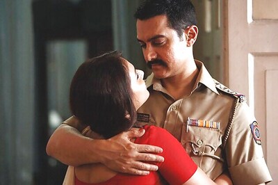 'Talaash' Tweet Review: First day, first show