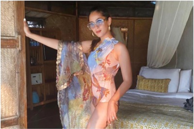 Mira Kapoor Sizzles in Swimsuit, See Pic