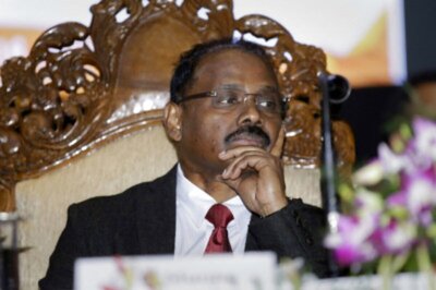 Comptroller and Auditor General Girish Chandra Murmu Calls on PM Modi