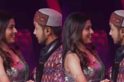 Pawandeep Rajan, Arunita Kanjilal Send Fans Into Frenzy With Intimate Dance on 'Ishq Wala Love'; Watch
