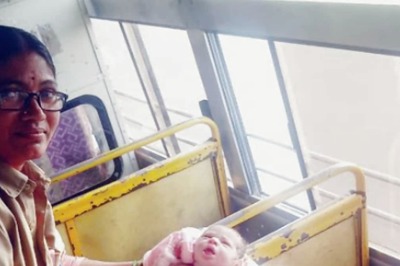 Pregnant Woman Goes Into Labour On Telangana Bus, Conductor And Nurse Help Her Deliver The Baby