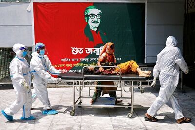 Bangladesh's Virus Hotspot Gasps for Air as Tough Lockdown Bites