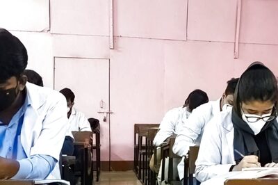 AIADMK Accuses DMK of Taking Credit for High Number of MBBS Seats in Govt Sector