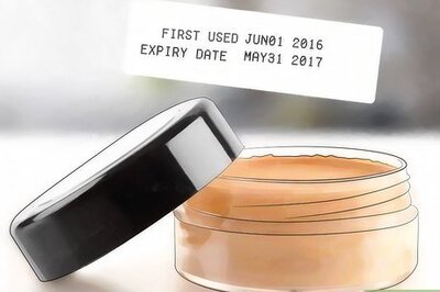 How to Tell when to Toss Your Old Makeup