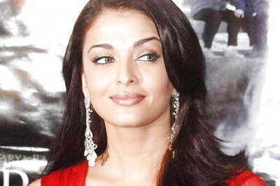 I feel inspired by Aishwarya Rai's charisma and beauty: John Legend