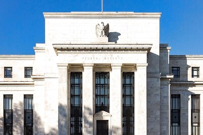 Fed Raises Rates By 50 bps, Sees Economy Nearing Stall Speed