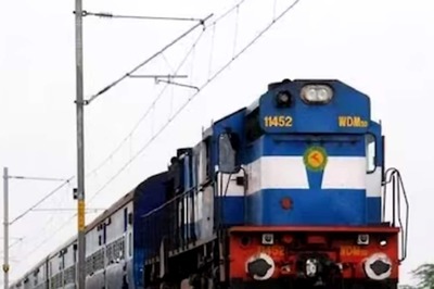 IRCTC Shares Trade Lower Ahead Of Q1 Results; Here's What To Expect