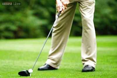 Rose grabs two-shot lead at Grand Slam event