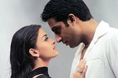 Ash-Abhishek no more an item