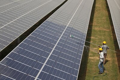 Can Aatmanirbhar Bharat Abhiyaan Help India’s Solar Manufacturing Sector?