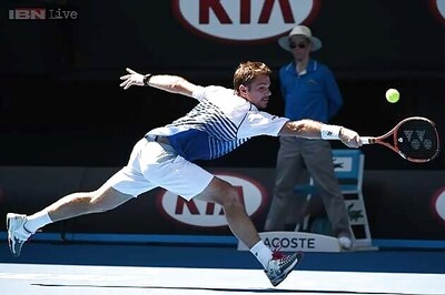 Defending champ Stan Wawrinka reaches Australian Open 4th round