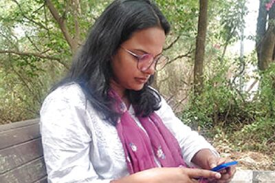 Mumbai Flower Seller's Daughter Secures PhD Seat in University of California