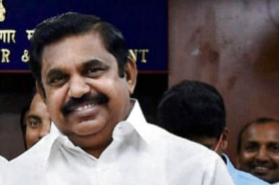Impatient Sasikala-Edappadi Camp Seeks Support on Social Media