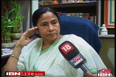 Mamata routs Left, humbles Cong in Bengal