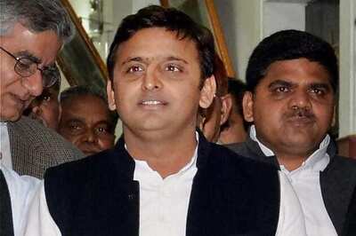 Akhilesh launches free laptop scheme for students