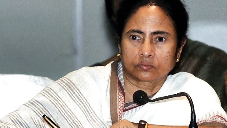 Mamata rules out bifurcation of Bengal, asks Morcha to end strike