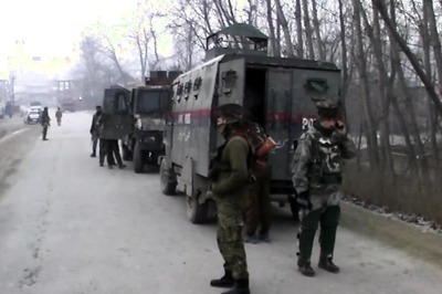 Gunfight Rages in J&K's Sopore, Two Lashkar Terrorists Trapped