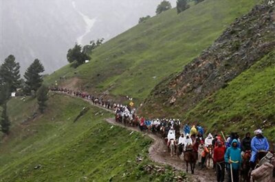 Muslims Rescue Amarnath Pilgrims Injured in Kashmir Road Accident