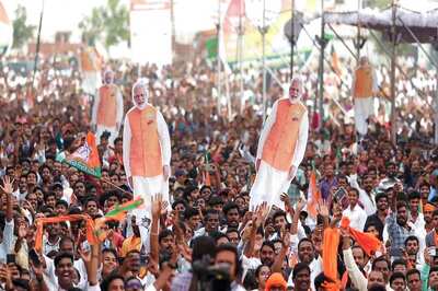 Opinion | Seven Conspiracy Theories Before Lok Sabha Elections and One Grain of Truth