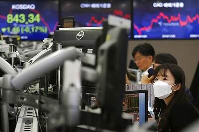 World Stocks Mixed After Wall Street Election Gains