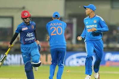 WATCH: Yashasvi Jaiswal Beats Fazalhaq Farooqi in Quick Race to Run Out Him For Diamond Duck