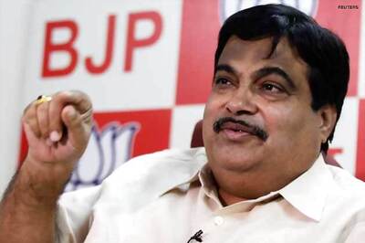 No alliance with SP and BSP in UP: Gadkari
