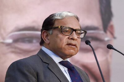 Justice AK Sikri Breaks Down as Lawyers Bid Emotional Farewell to SC Judge
