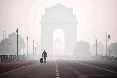 Delhi's Air Quality Remains in 'Poor' Category as Pollution Scourges Capital