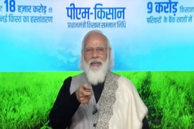 PM Modi Interacts With Farmers, Lauds Tamil Nadu's Subramani for Using Drip Irrigation