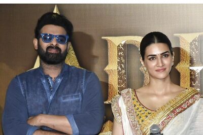 Adipurush Trailer Launch: Kriti Sanon Blushes Looking At Prabhas As Paps Yell 'Nice Jodi'