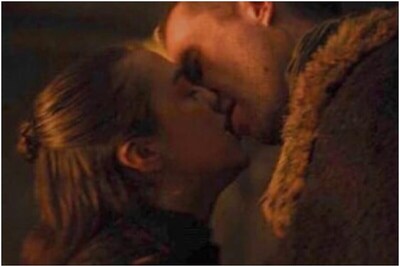 Game of Thrones' Gendry Joe Dempsie Says Sex Scene with Maisie Williams in Season 8 was Odd