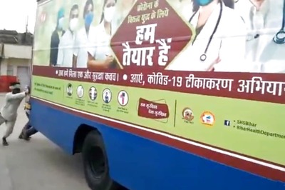Bihar Health Dept Left Red-faced after Bus Carrying 9 Lakh Covishield Doses Breaks Down Outside Patna Airport