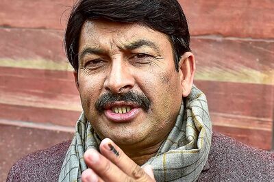 Sanitation Workers of BJP-ruled MCDs Excluded from Delhi Govt's Covid-19 Ex-gratia Scheme: Manoj Tiwari