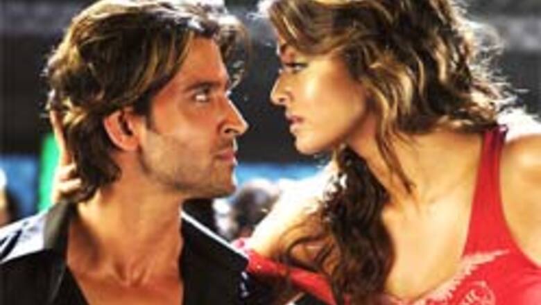 Now Ash, Hrithik get into kiss mess