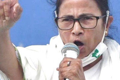Team TMC Will Meet EC Today to Demand Bypolls as Mamata Preps to Fight for Retaining CM Post