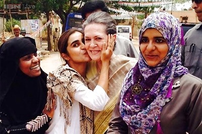 Digvijaya tweets picture of Sonia getting kissed by a well-wisher