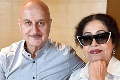 How A Conversation With Rishi Kapoor Made Anupam Kher Choose India For Wife Kirron's Cancer Treatment