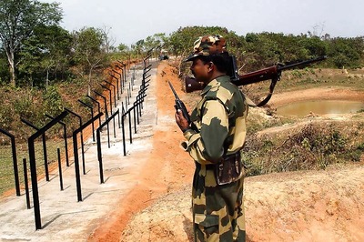 Indo-Bangladesh Border to be Completely Sealed by 2018, Says Rajnath Singh