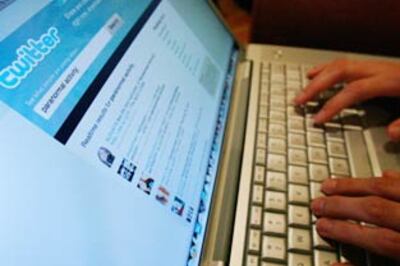 Teens use social sites for job prospects: survey