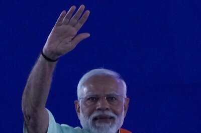 'Give Importance to Local Products': PM Modi Requests Couples to Not Hold Weddings Abroad