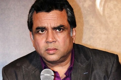 Paresh Rawal Deletes Tweet on Arundhati Roy