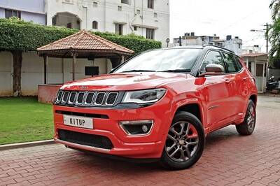 Jeep Compass Customized to Look Like Grand Cherokee SRT