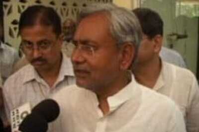 Nitish calls Gogoi after ULFA attack
