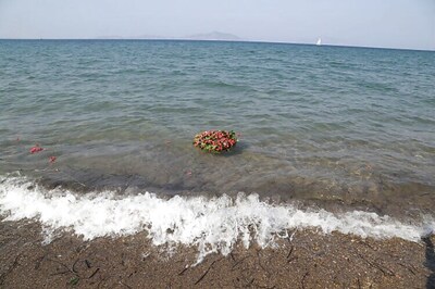 18 migrants drown after boat sinks off Turkey's southwestern coast