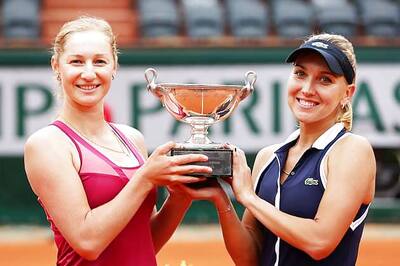 Makarova, Vesnina win French Open women's doubles title