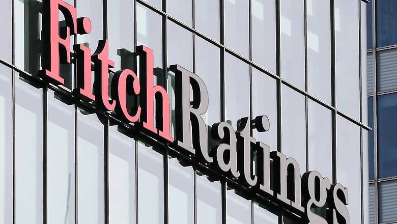 Fitch Ratings Lowers India's Growth Forecast to 6.9 Percent